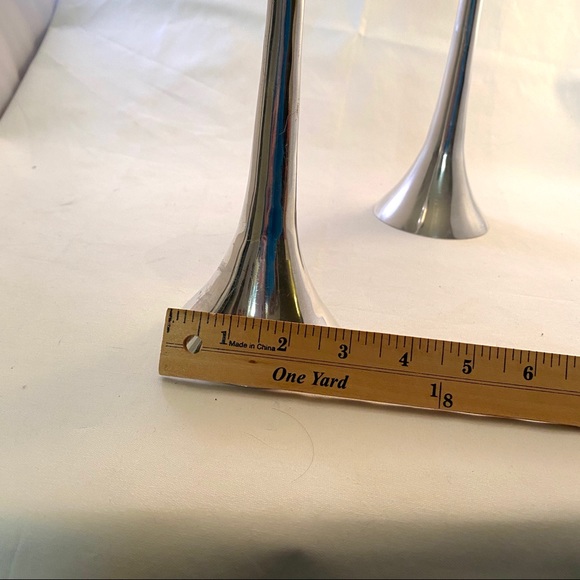 Set Lunares San Francisco Aluminum Candle Holders - Picture 8 of 8